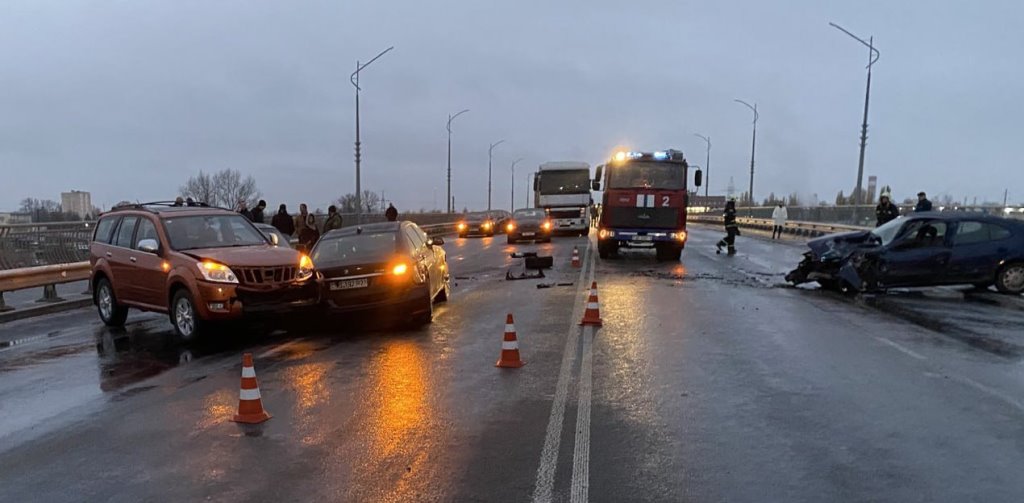 Резкий рост аварийности на Кобринщине: 8 ДТП за утро из-за летних шин и наледи
