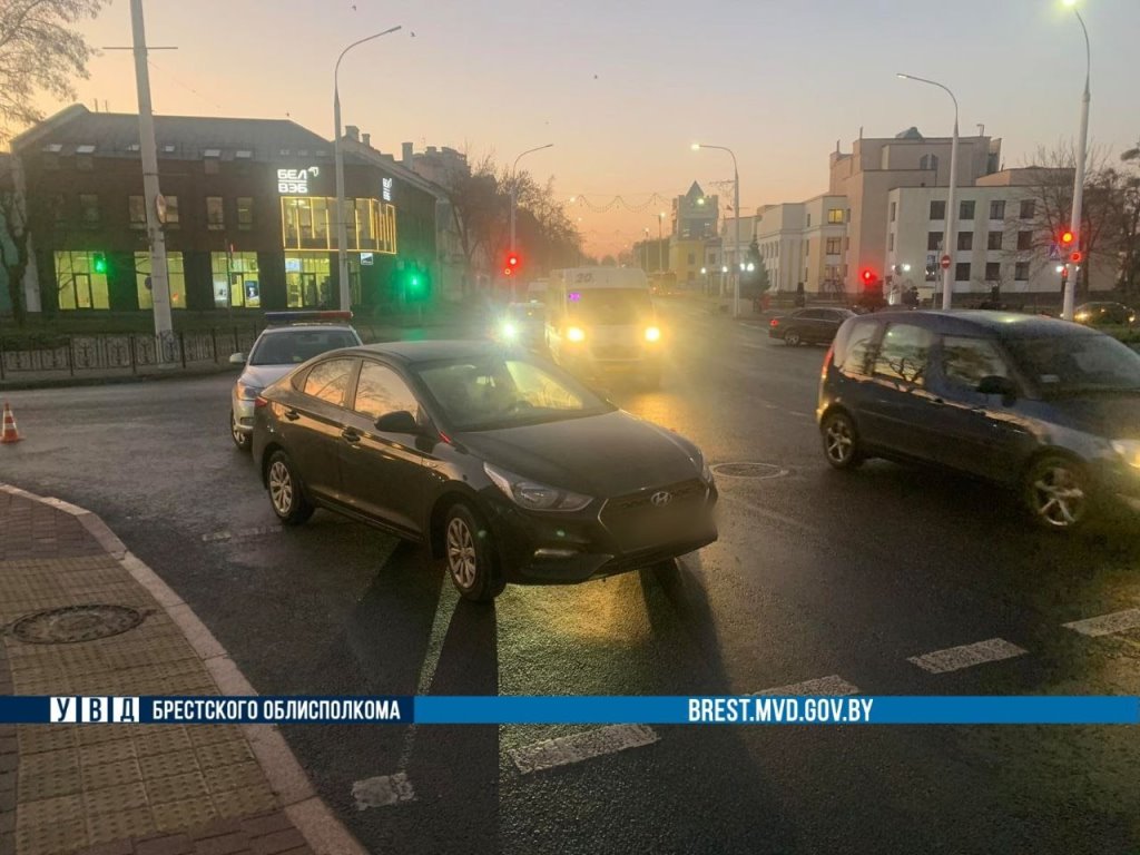 Наезд на пешехода на ул. Ленина в Бресте: женщина госпитализирована
