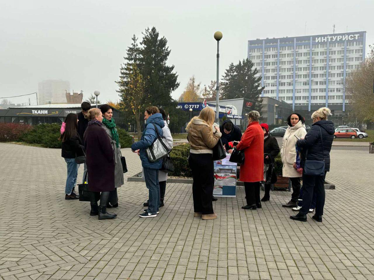 В Бресте активно идет сбор подписей в поддержку кандидатов на в Президенты Республики Беларусь