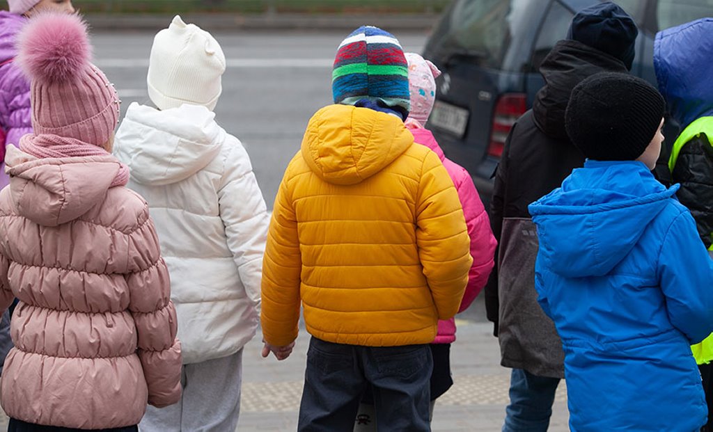 Отец лишен родительских прав в отношении четверых сыновей