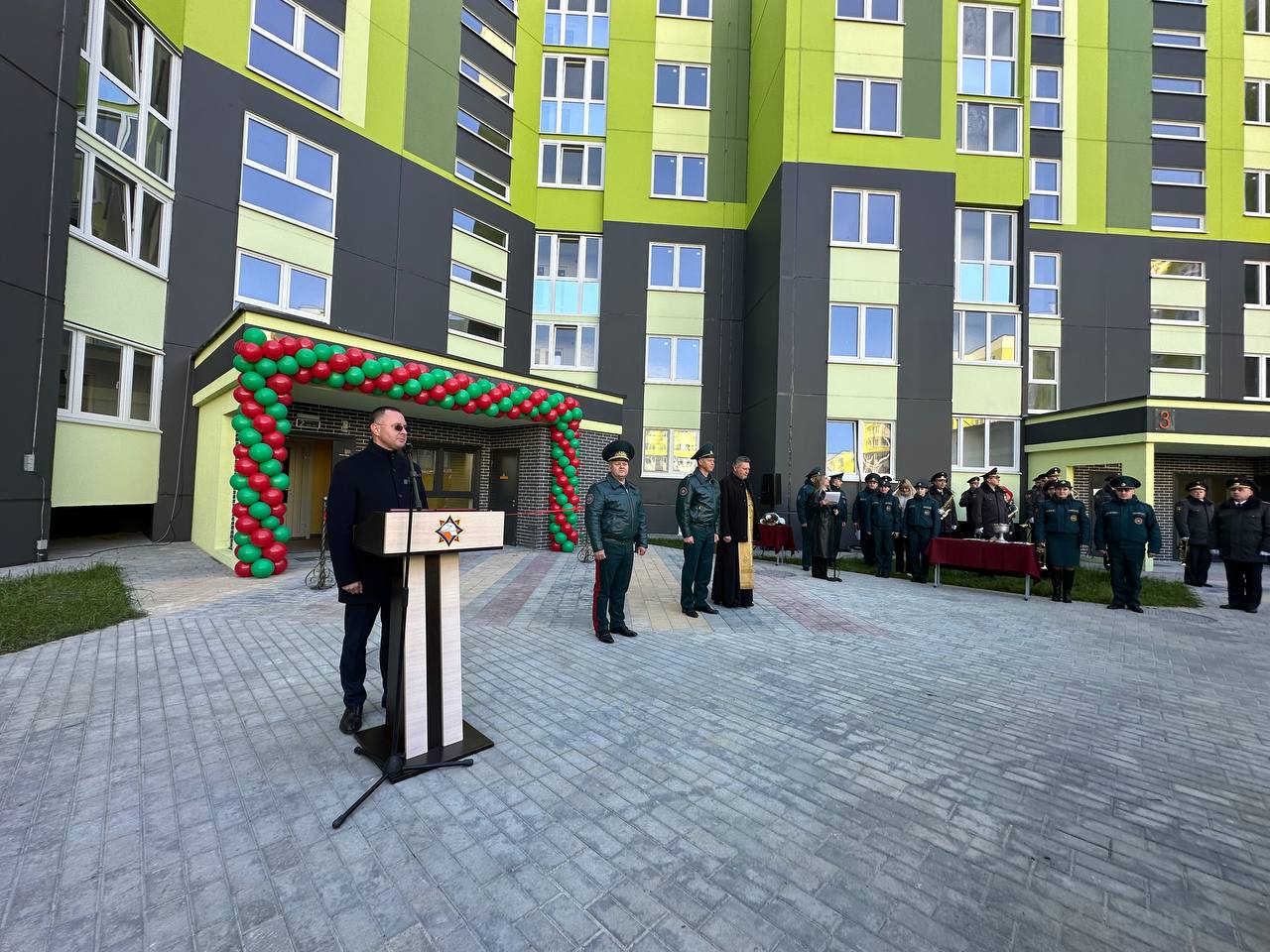 В Бресте 100 спасателей получили ключи от арендного жилья