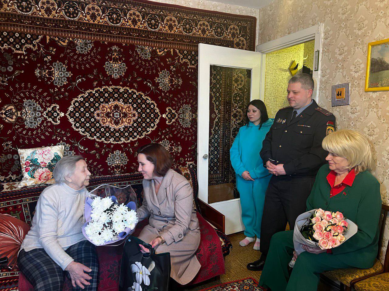 Сегодня свой столетний юбилей отмечает брестчанка Лидия Антоновна Котугина