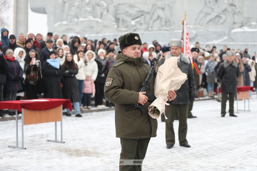 Предложение на присяге сделал своей девушке военнослужащий в Бресте