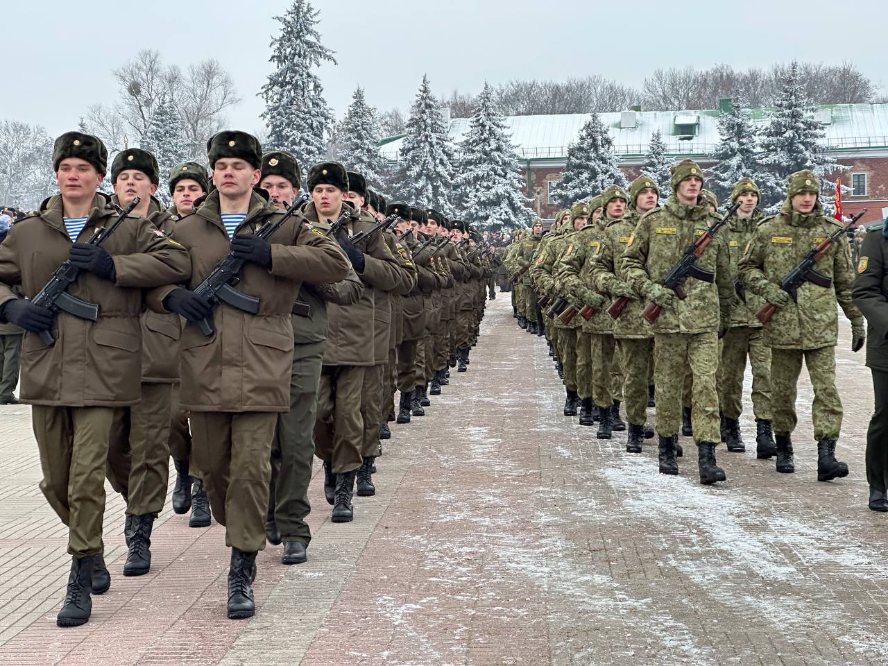В Брестской крепости свыше 750 военнослужащих принесли присягу