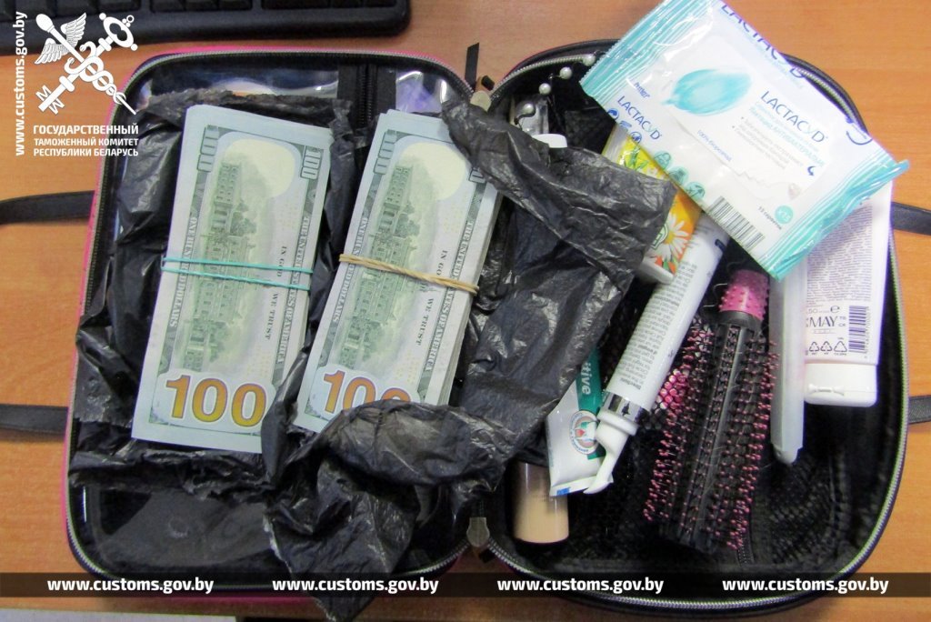 Случай на границе в Бресте: женщина пыталась тайно провезти в Беларусь 32 тысячи долларов