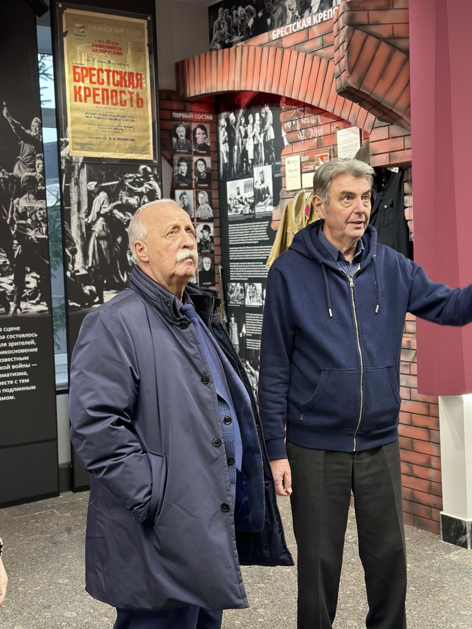 Леонид Якубович посетил Брестский академический театр драмы