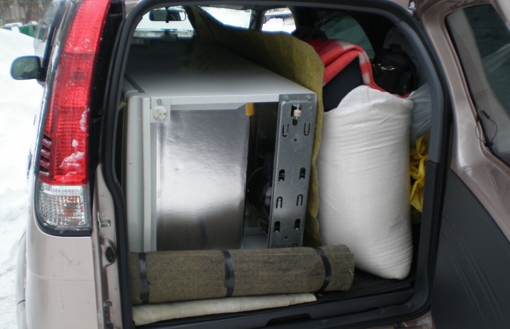 Можно ли перевозить груз без документов на своем авто? Ответили в ГАИ