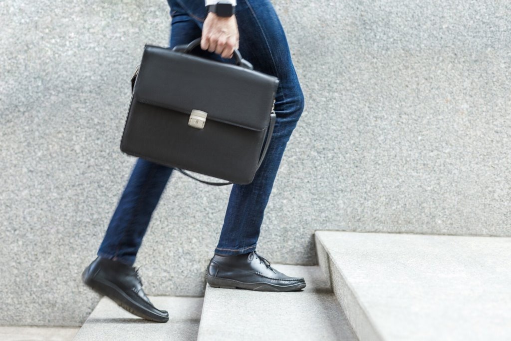 Парень фиктивно устроился на работу, чтобы избежать распределения — теперь у него большие неприятности