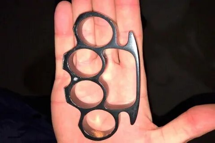 У белоруса нашли самодельный кастет — возбуждено уголовное дело