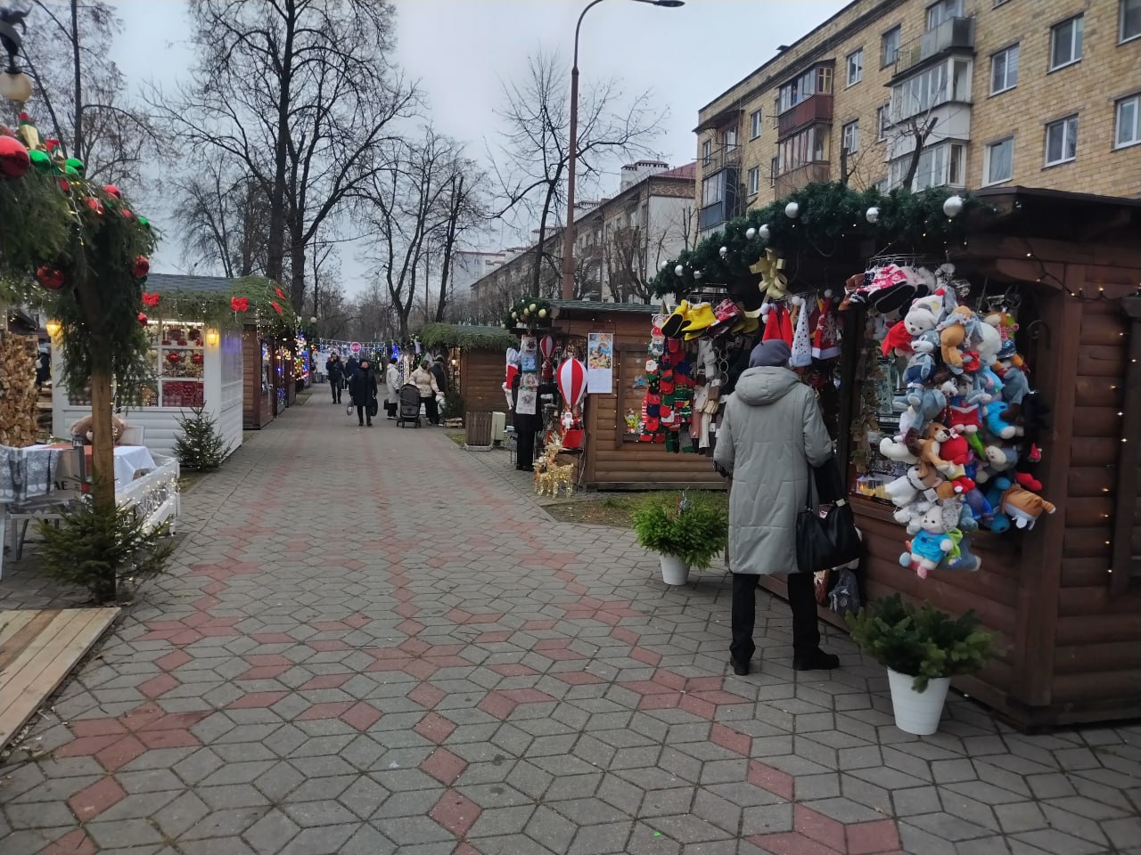 В Бресте открылась предновогодняя ярмарка