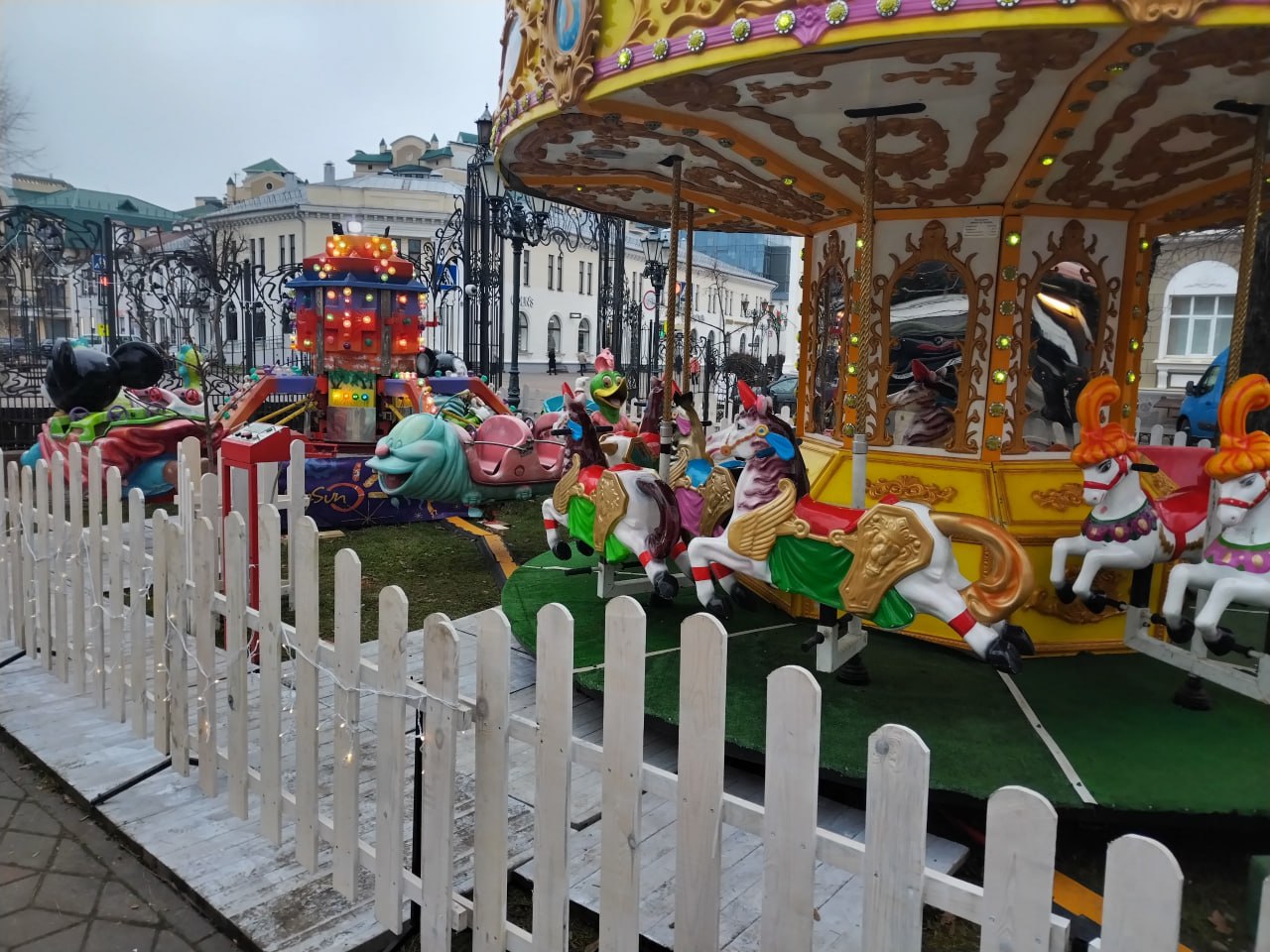 В Бресте открылась предновогодняя ярмарка