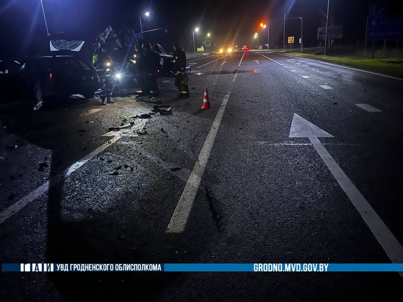 На трассе М6 BMW влетел под трактор — водитель автомобиля погиб