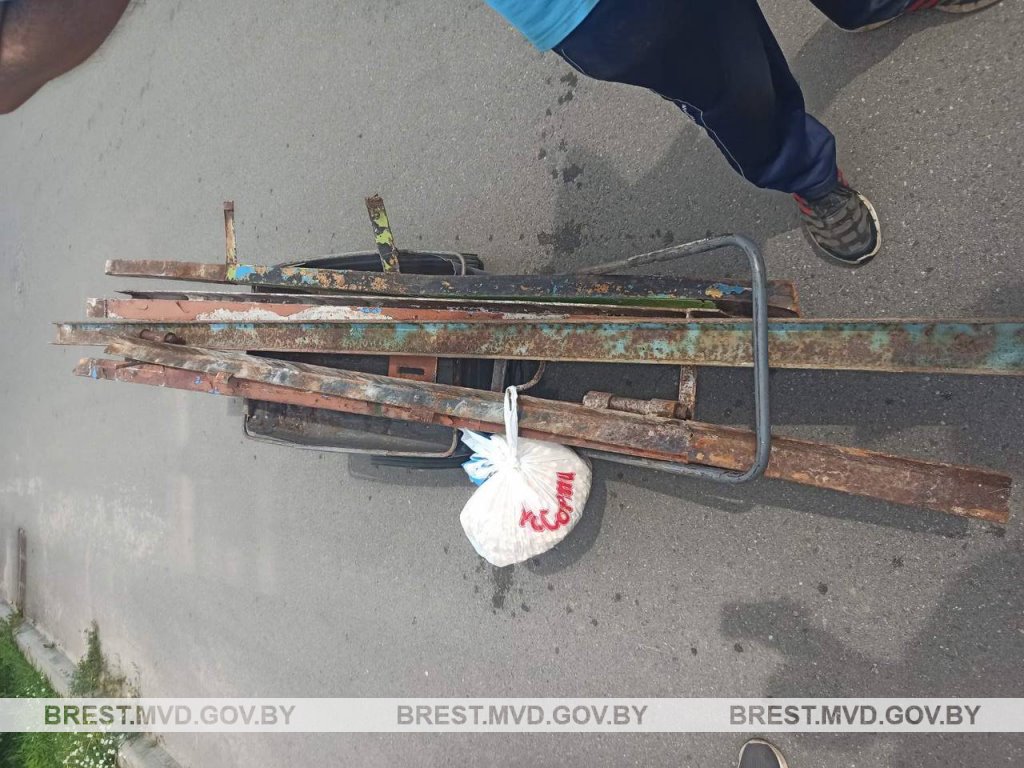 Из гаража брестчанина украли металлолом — злоумышленник найден