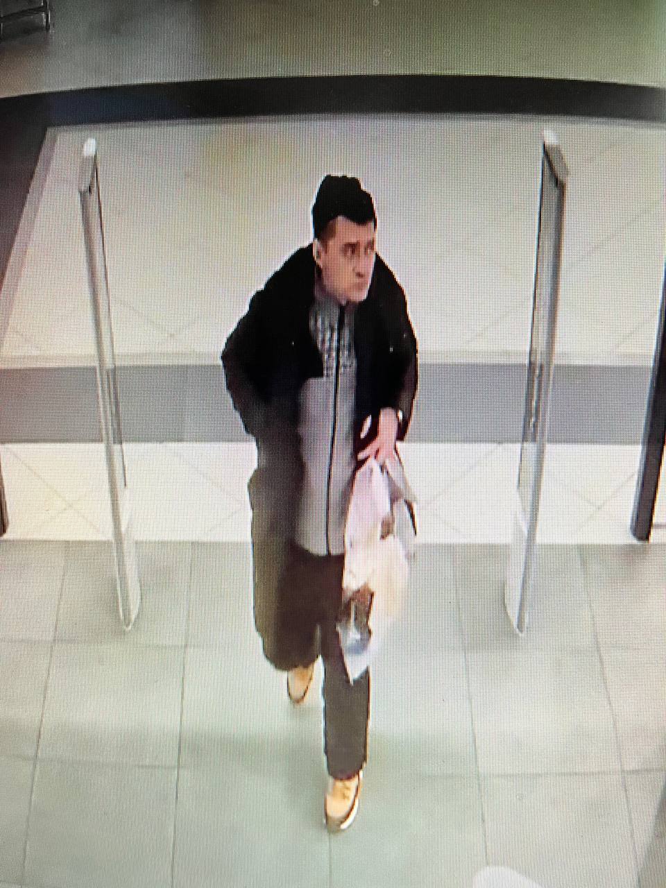 В Бресте ищут посетителя магазина в ЦУМе