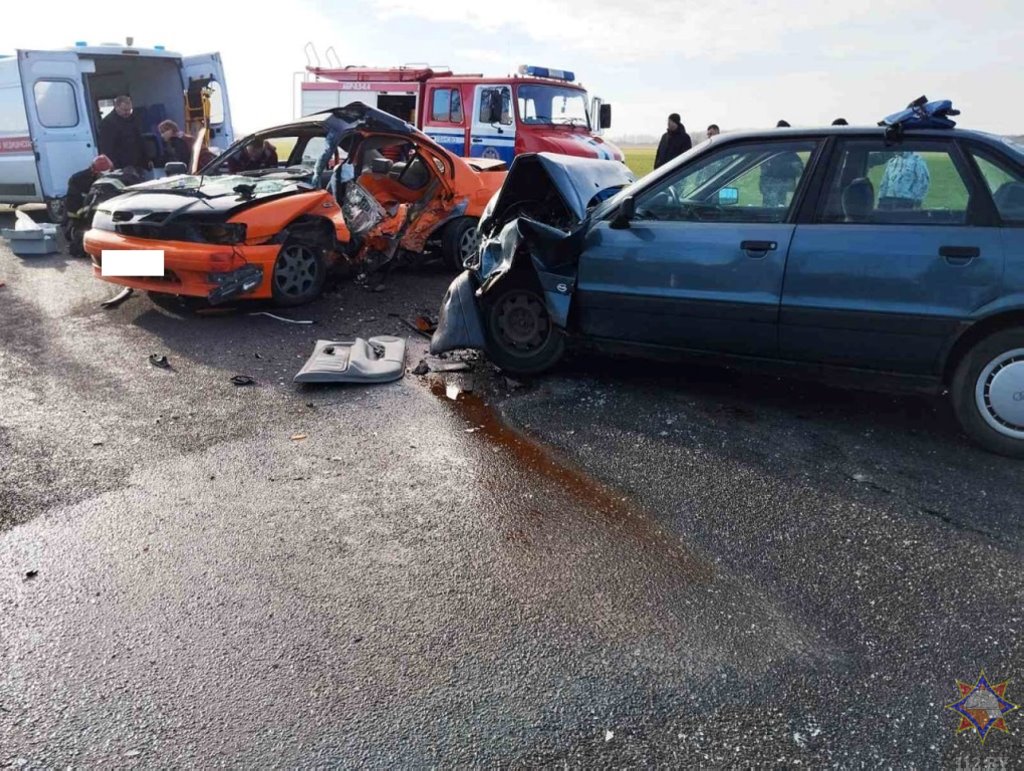 Появилось видео, как в Ивановском районе спасали пассажирку «Инфинити»