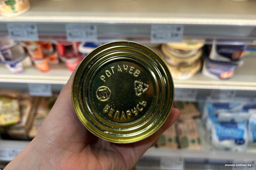 Белоруска обнаружила неожиданный текст на сгущенке