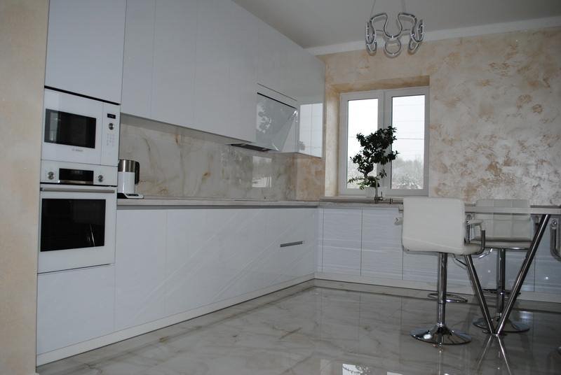 Под Брестом выставлен на продажу дом за полмиллиона долларов — посмотрите, как он выглядит