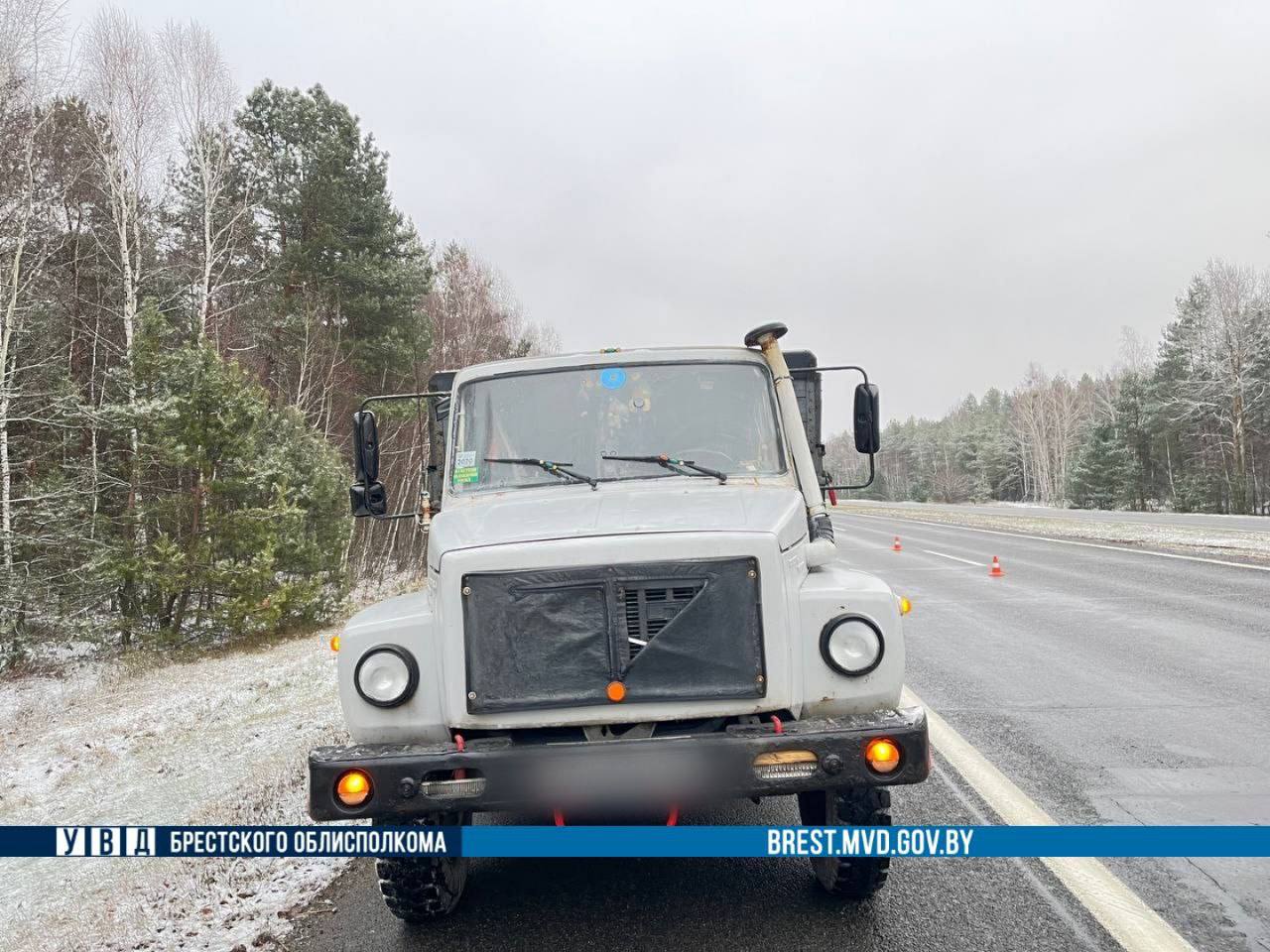 Утреннее столкновение двух грузовиков на М1 в Березовском районе