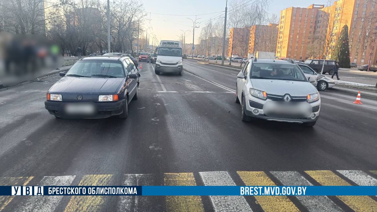 Подробности ДТП в Бресте с участием четырех автомобилей
