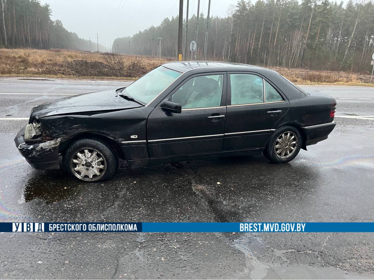 В Березовском районе столкнулись Mercedes и Citroën