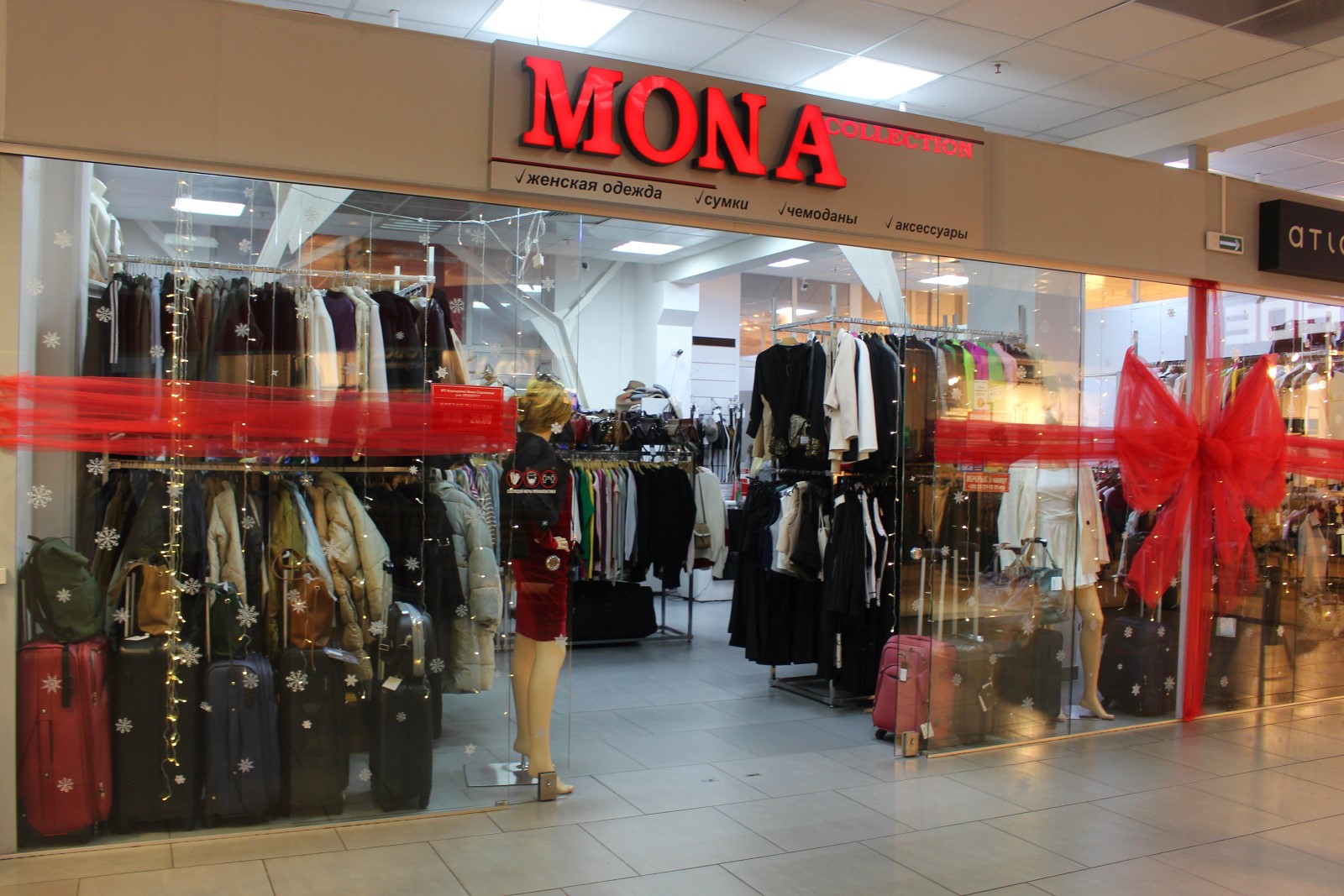 Элегантные наряды, стильные аксессуары и море вдохновения в магазинах женской одежды «MONA Collection» в Бресте