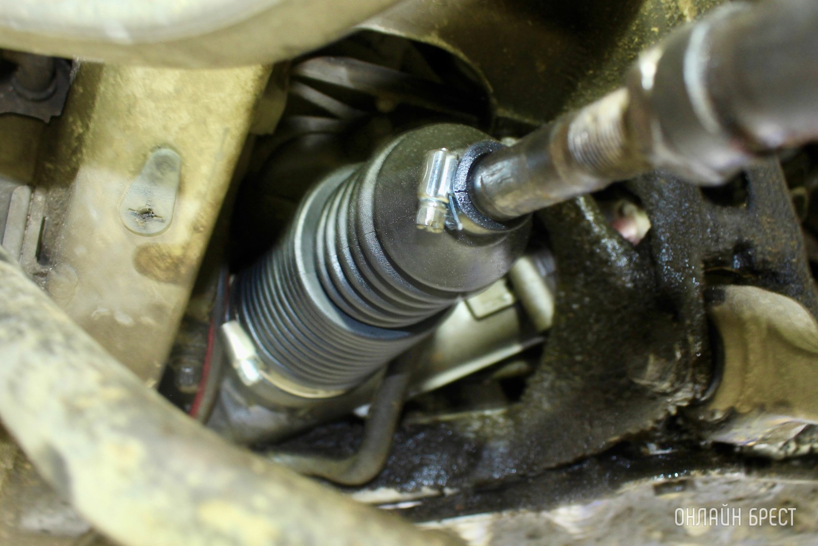 Профессиональный ремонт и восстановление рулевых реек для всех типов транспортных средств в центре Бреста