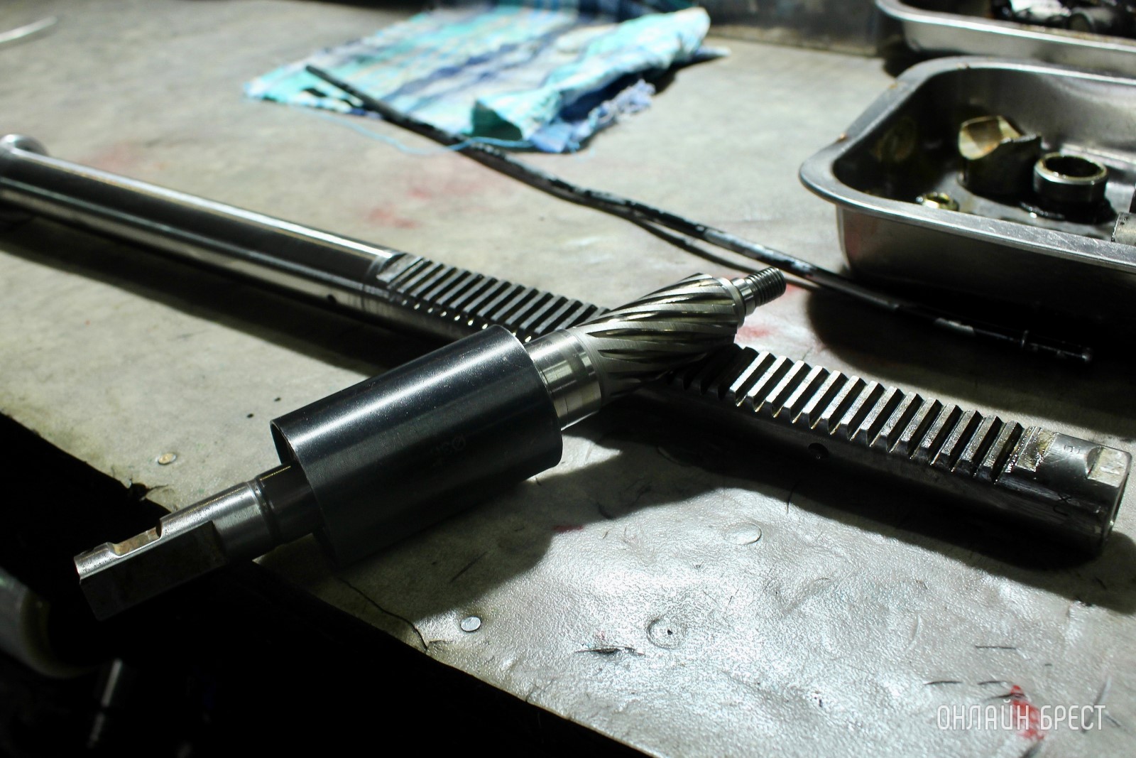 Профессиональный ремонт и восстановление рулевых реек для всех типов транспортных средств в центре Бреста