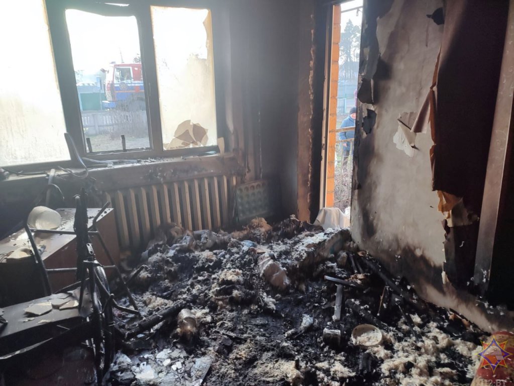 Трагедия в Лунинецком районе: на пожаре погиб хозяин квартиры