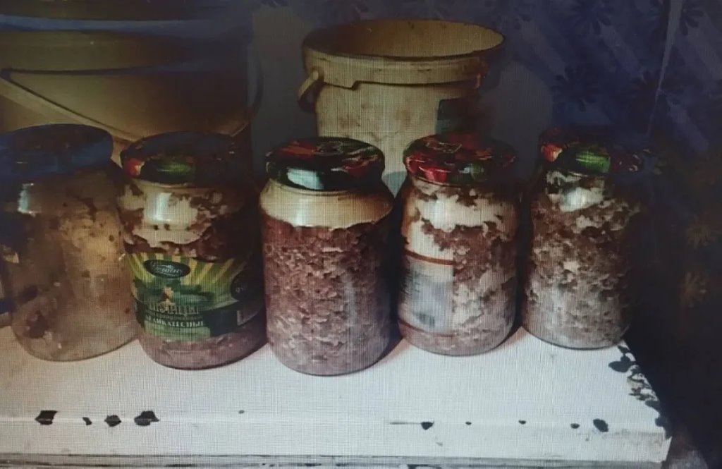 Женщина из Барановичского района украла 20 банок закаток у соседки