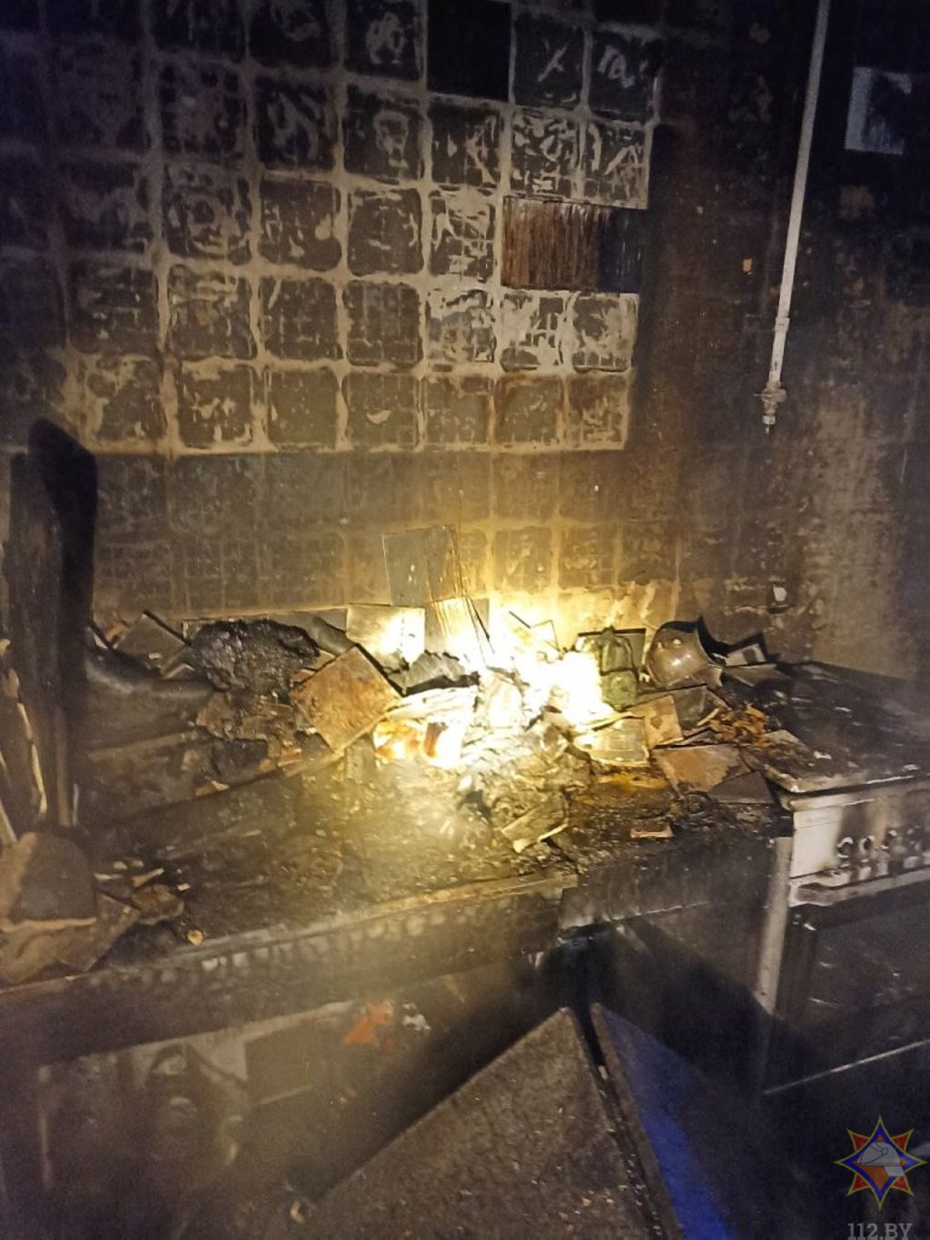 Горела квартира на улице Молодогвардейской. Подробности, видео и фото ночного пожара в Бресте