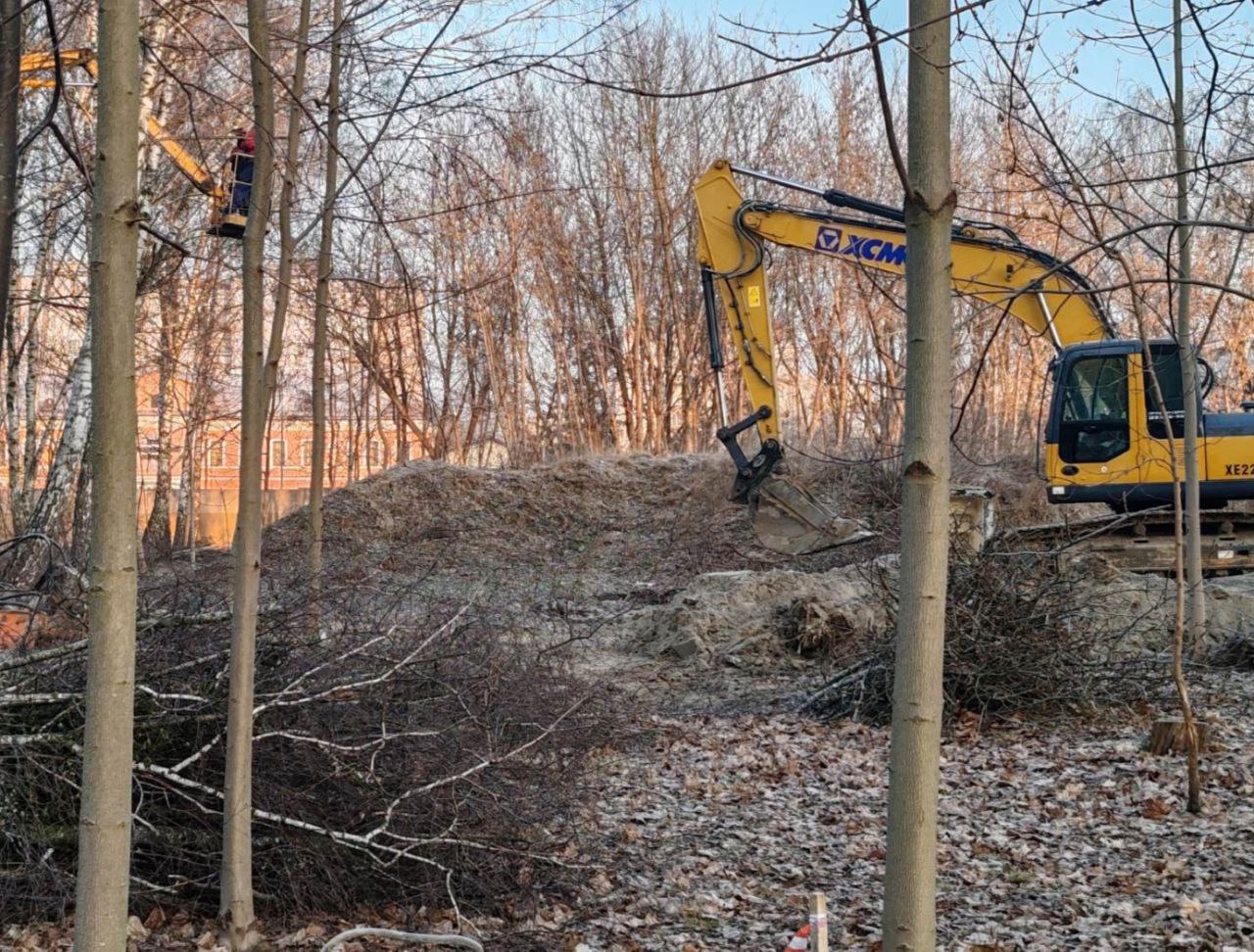 Скоро здесь все изменится! В Бресте в сквере по ул. Папанина начались работы