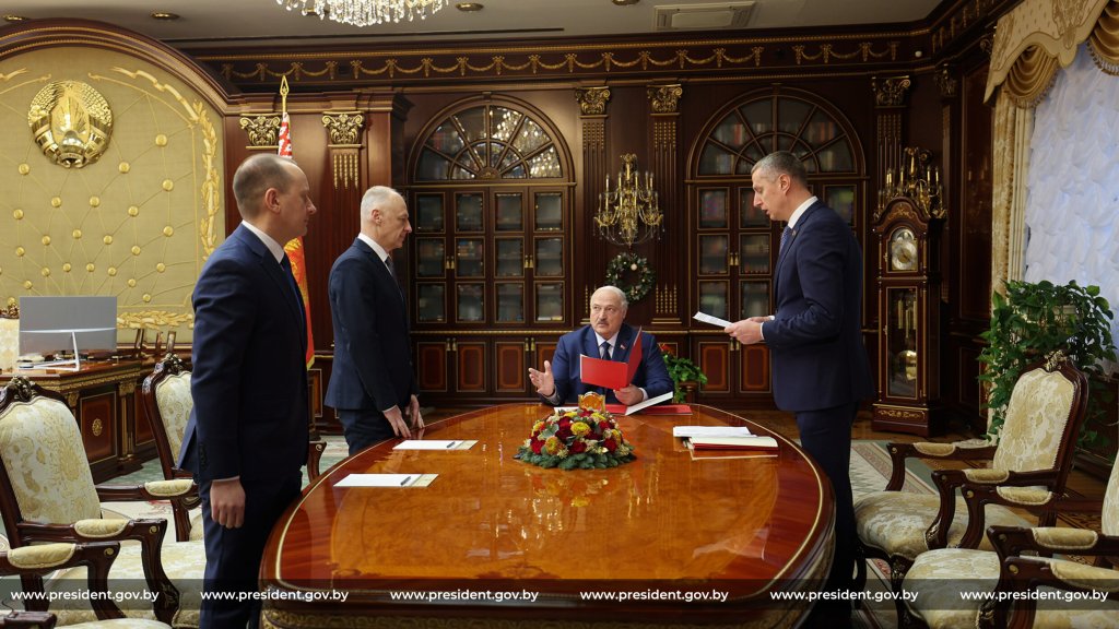 В Беларуси назначены новые главы МАРТ и МНС. Кто получил должности?