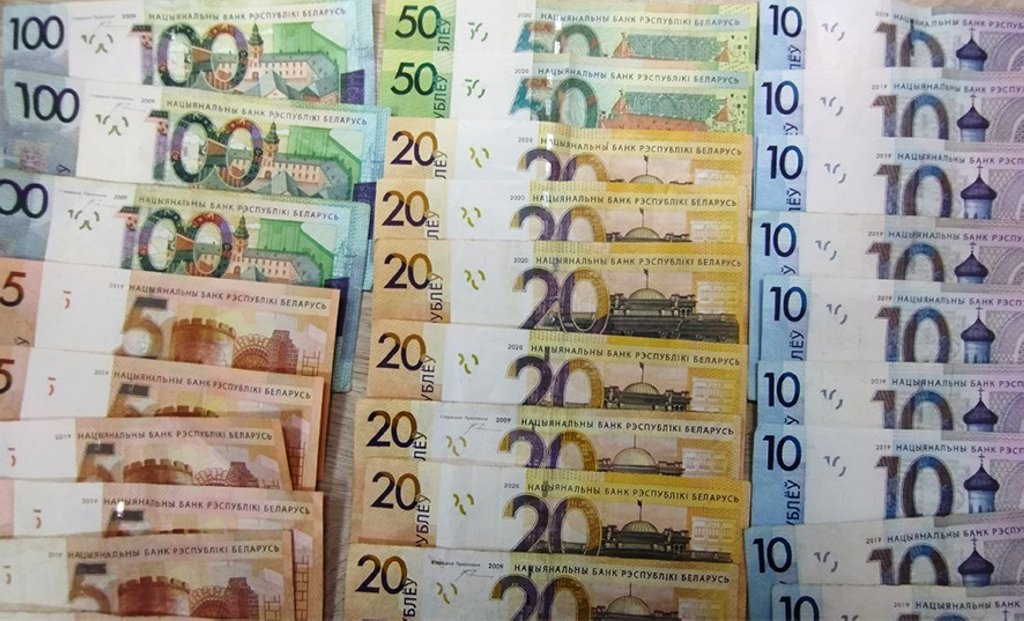 Наносили себе травмы, чтобы заработать 435 тысяч рублей. История мошенничества