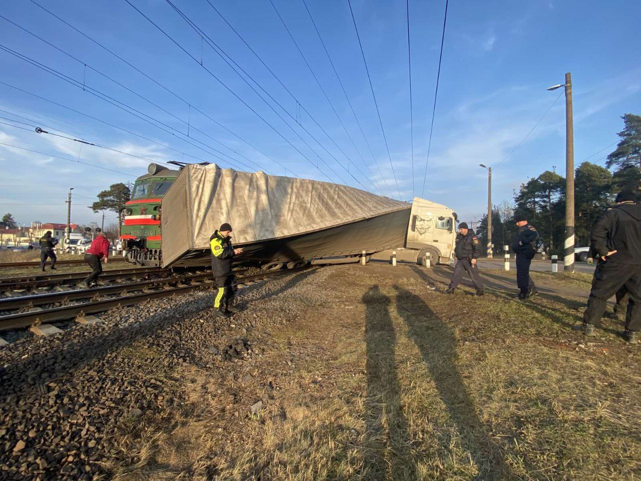 В Беларуси поезд столкнулся с фурой