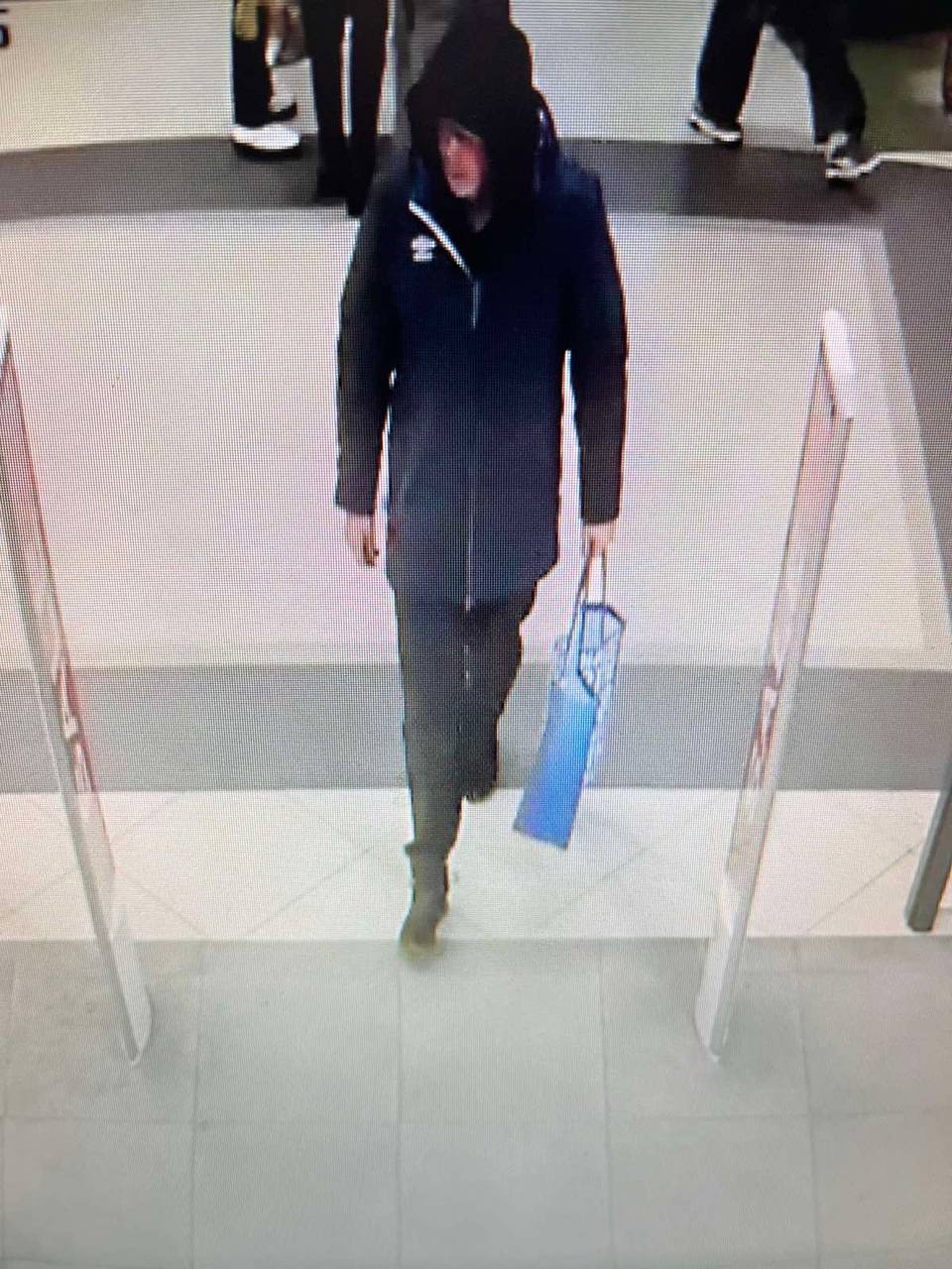 В Бресте разыскивают мужчину, который находился в магазине на Машерова