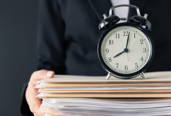 Сколько может длиться испытательный срок на работе? Рассказали в Минтруда