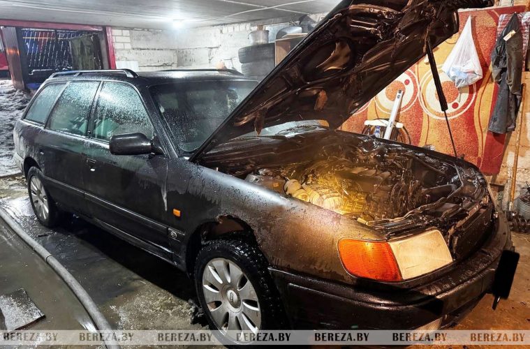 В Березе горел автомобиль