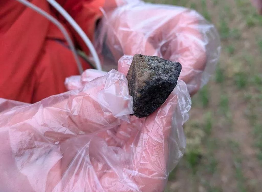 В Беларуси нашли осколки метеорита, упавшего в декабре