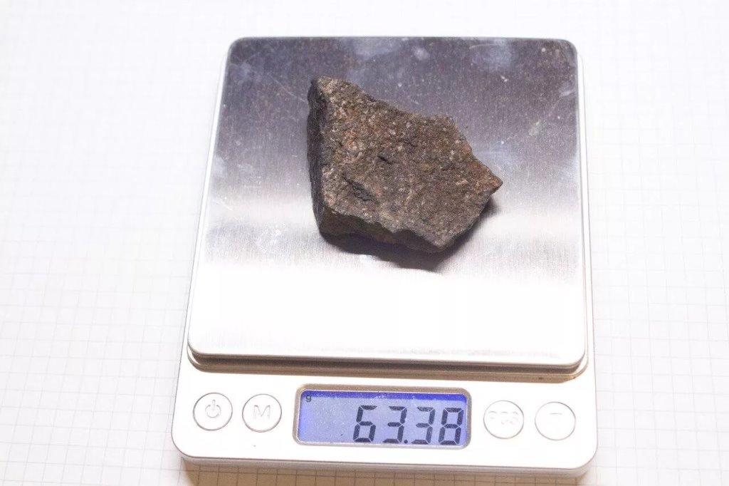 В Беларуси нашли осколки метеорита, упавшего в декабре