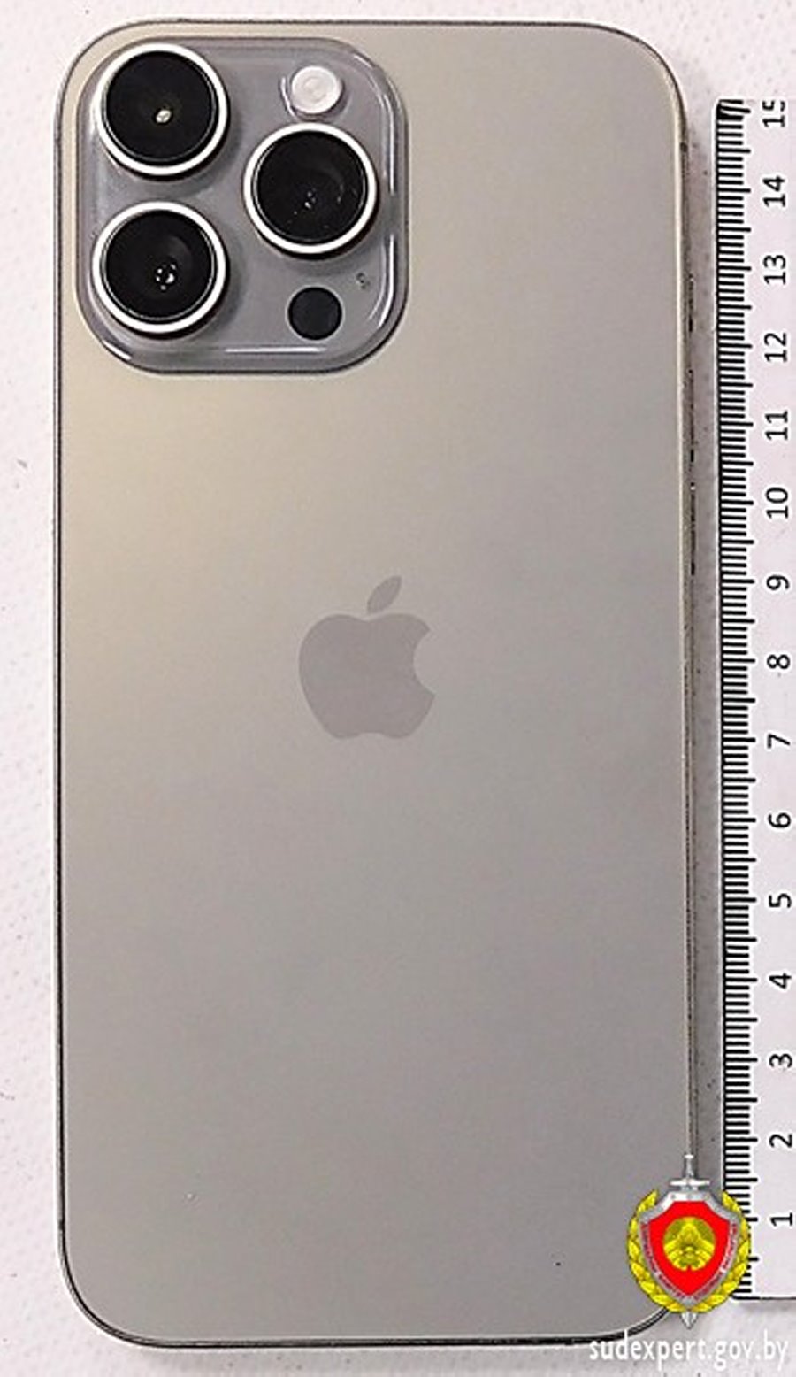 Белорус приобрел iPhone 16 Pro Max с рук за 2500 рублей, но тот оказался на Android