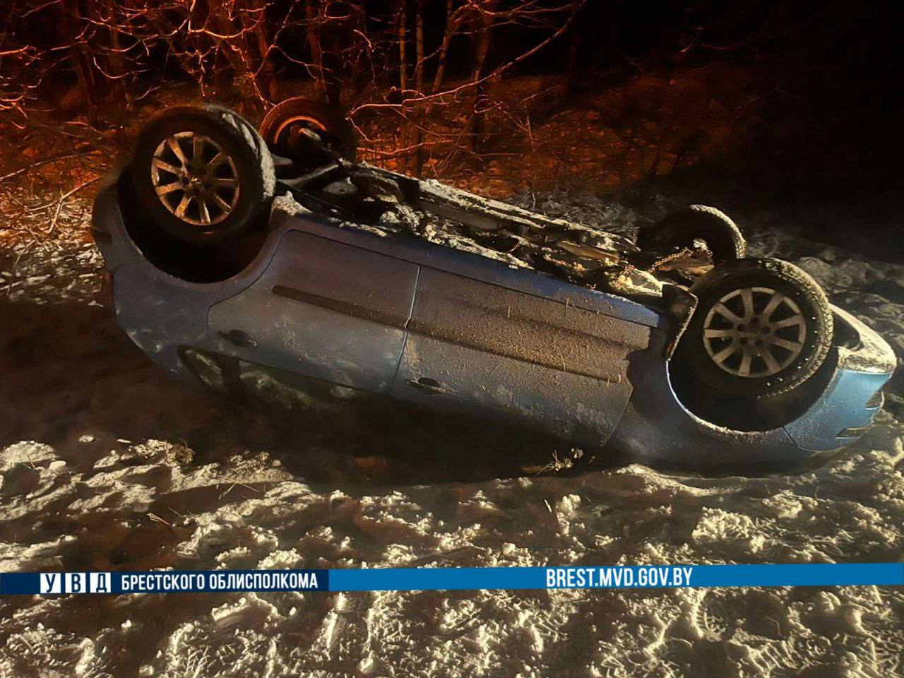 В Ивацевичском районе перевернулся автомобиль