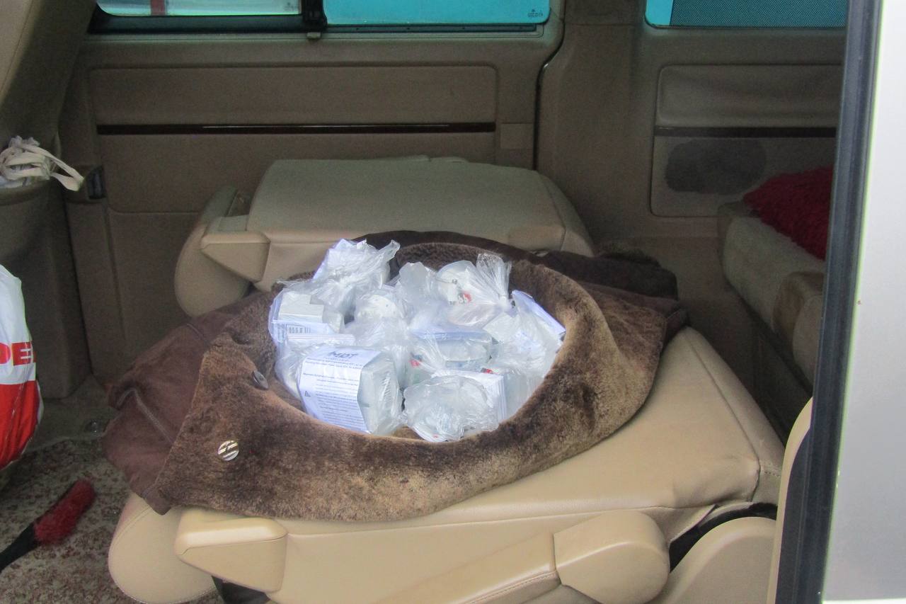 Что с этой дубленкой не так? Случай на границе