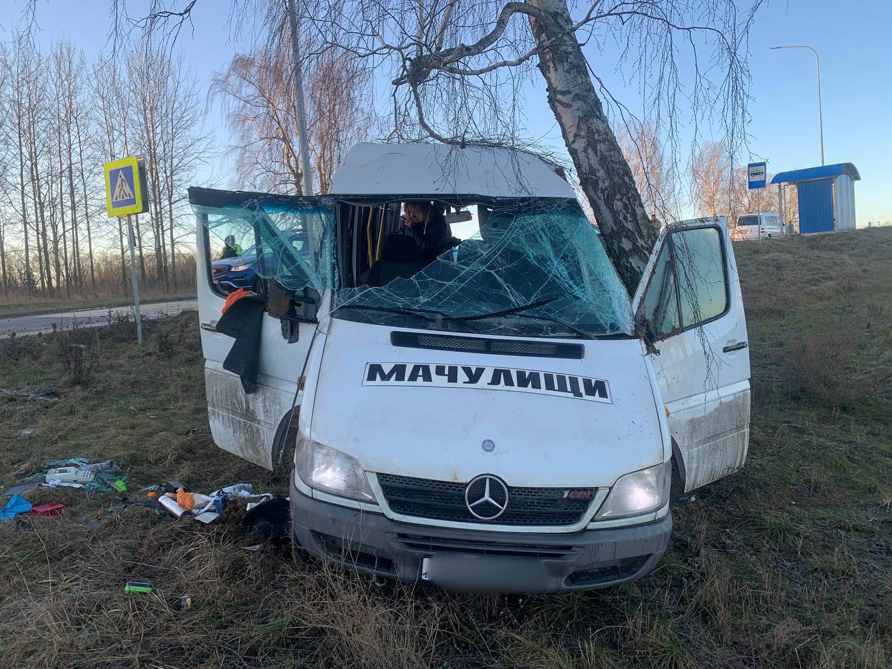 Правоохранители рассказали новые подробности ДТП с опрокинувшейся маршруткой