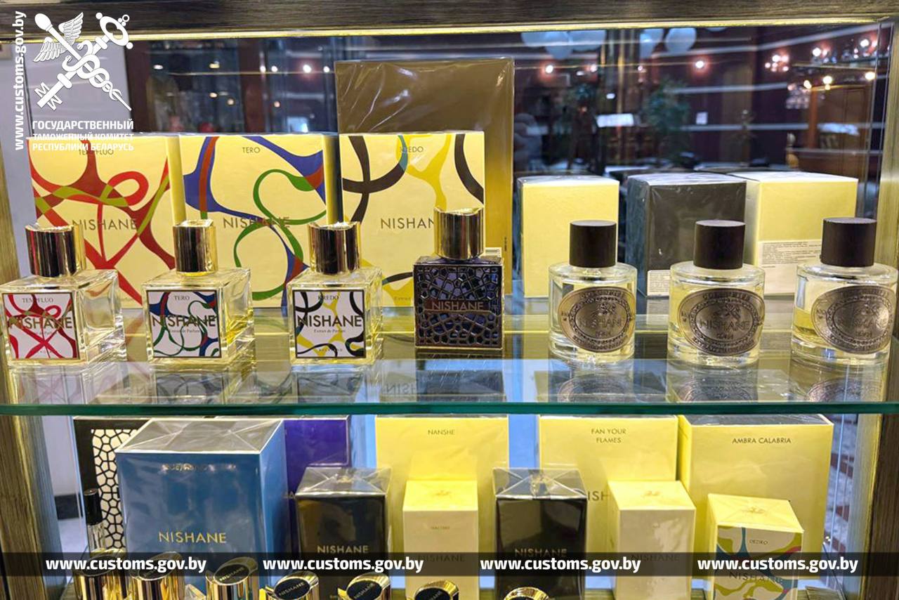 В Беларусь ввозили подозрительно дешевые духи, а продавали дорого