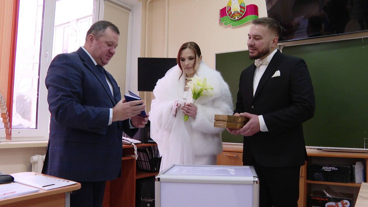 Выборы-2025. Брестчане Владимир и Татьяна в день рождения своей семьи проявили гражданскую позицию