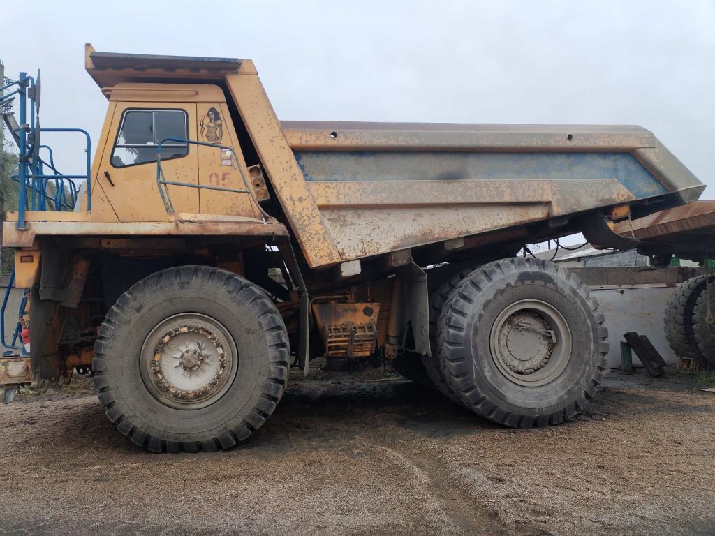 В Беларуси выставили на торги три БелАЗа — цена впечатляет