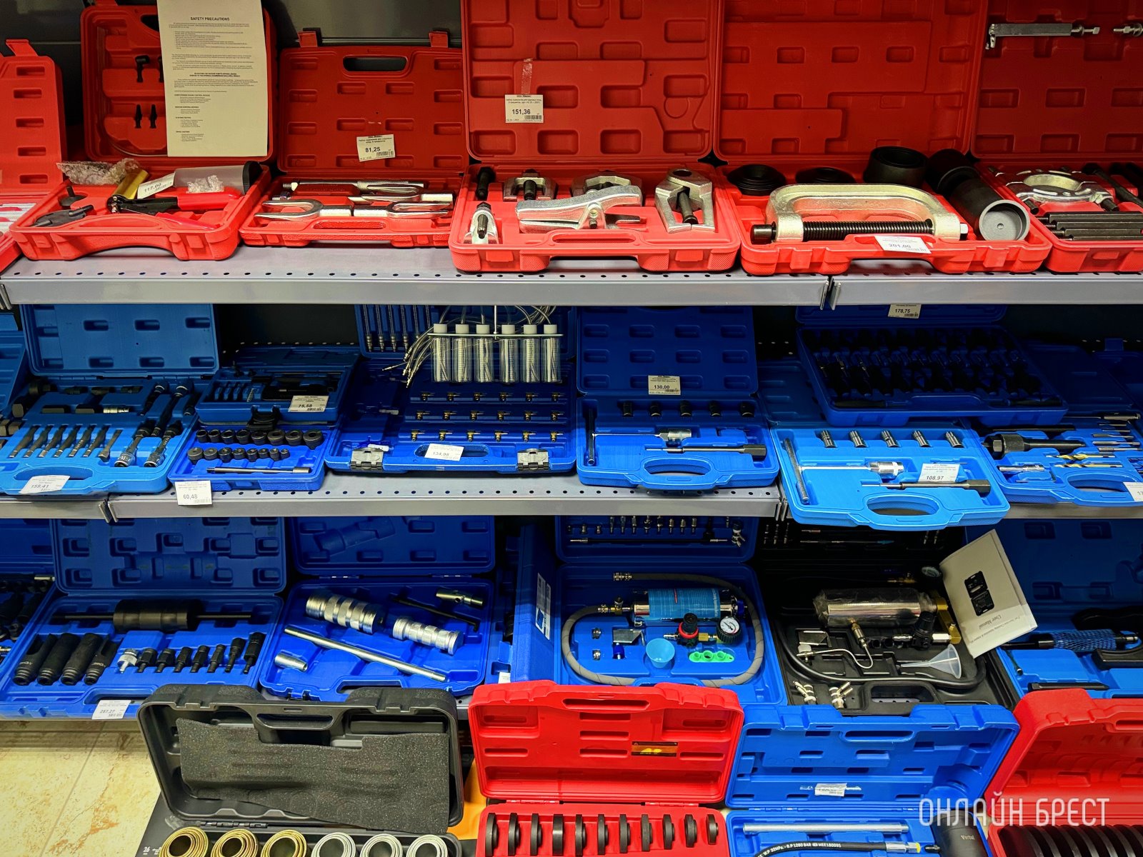 Шиномонтаж, СТО и огромный Автомагазин теперь в д. Федьковичи!