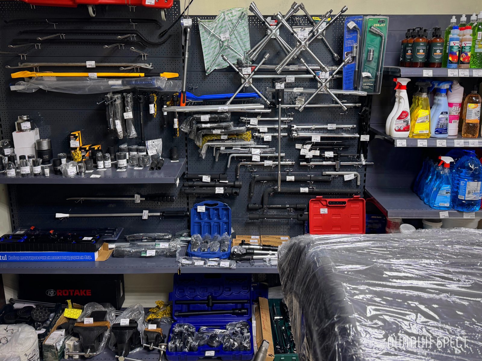 Шиномонтаж, СТО и огромный Автомагазин теперь в д. Федьковичи!