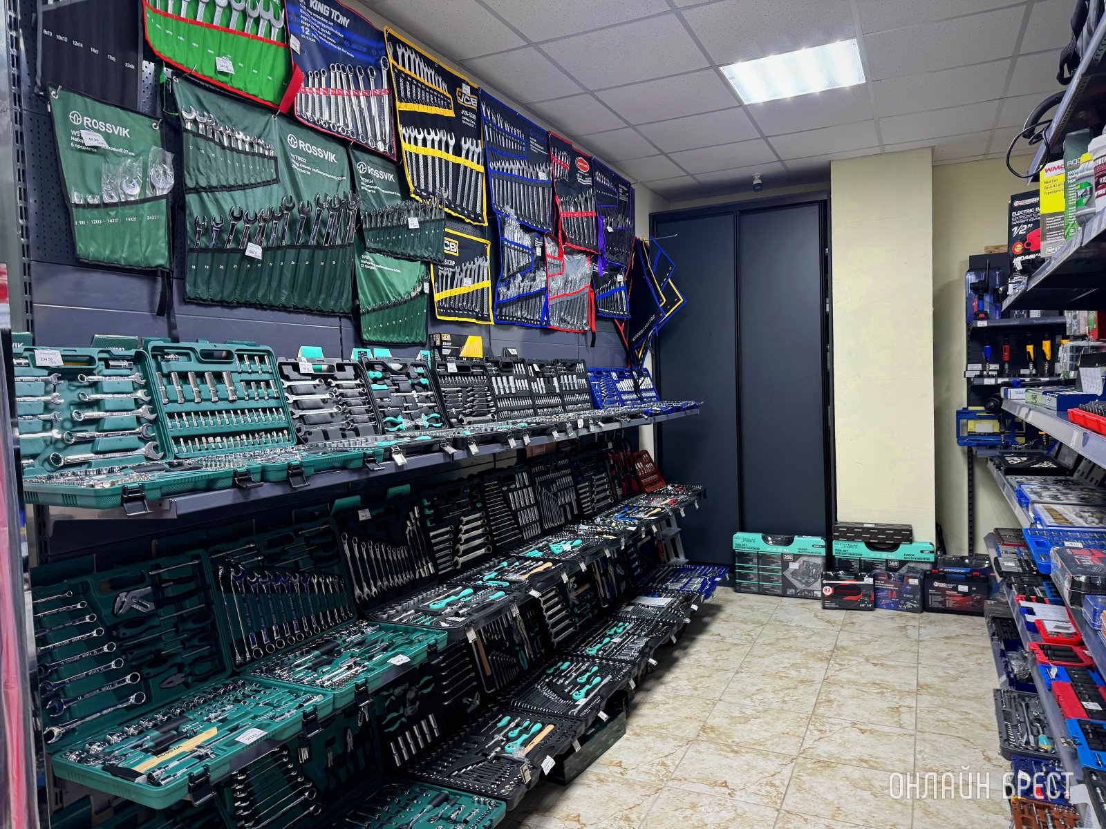 Шиномонтаж, СТО и огромный Автомагазин теперь в д. Федьковичи!