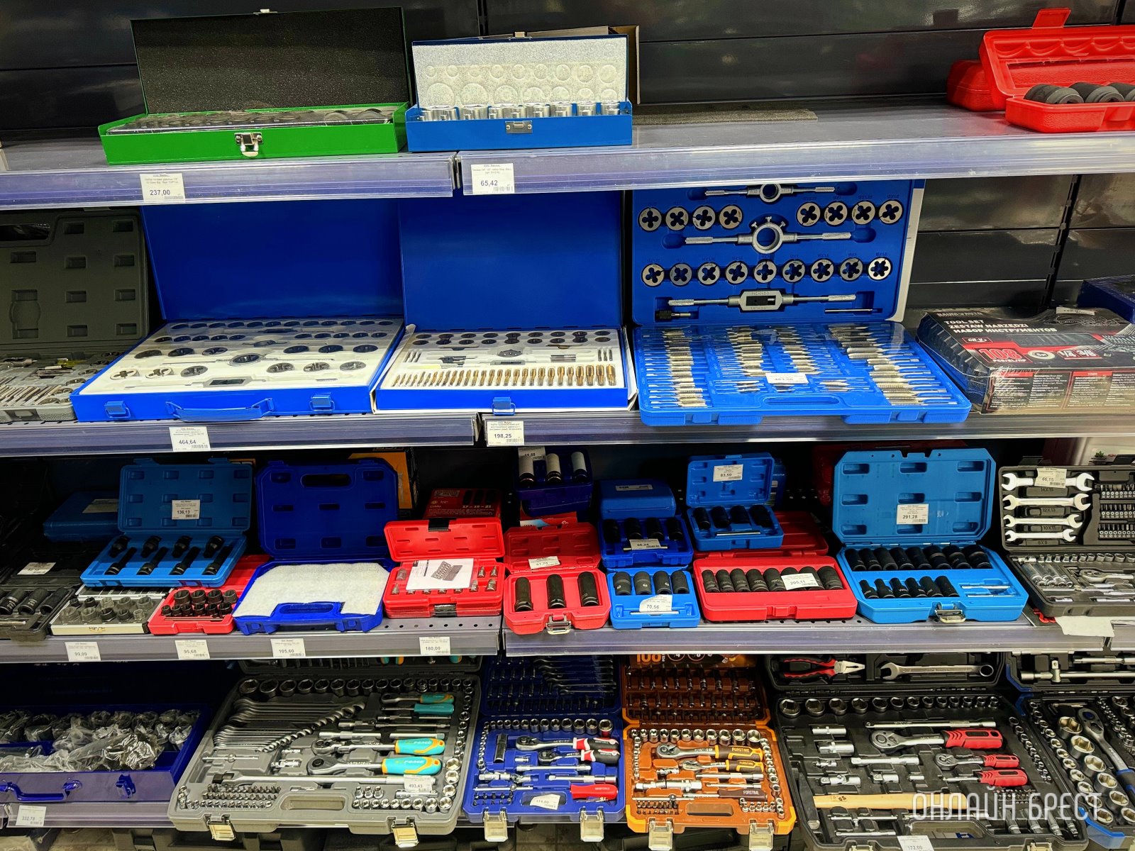 Шиномонтаж, СТО и огромный Автомагазин теперь в д. Федьковичи!